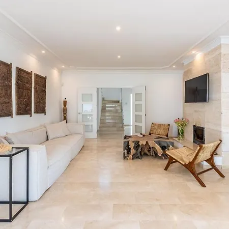 Naranjos Villa-resort * 马尔韦利亚